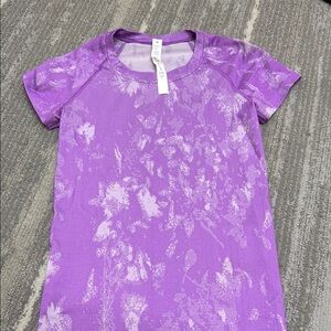 Lululemon Athletica Purple Fitted Short Sleeve Tee